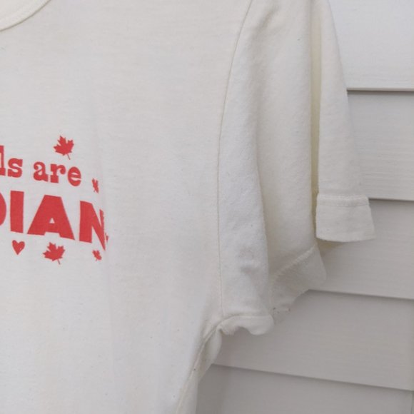 "The Best Girls Are Canadian" t-shirt - Picture 5 of 5